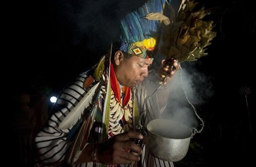 man performing ritual susto