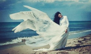 5 Ways to Access Visionary Experiences According to Aldous Huxley