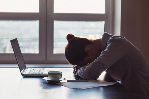 A woman sad because of her daily routine.