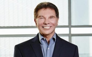 Robert Cialdini and the 6 Principles of Persuasion