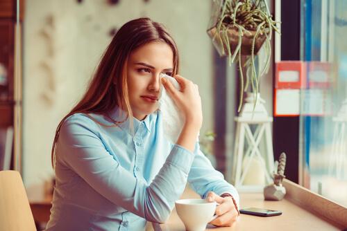 What Causes a 30-year Crisis?