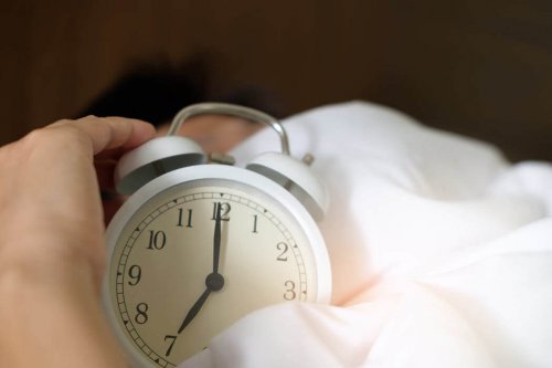 It's recommended to wake up one hour earlier to complete the miracle morning routine.