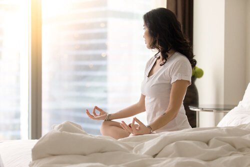 The miracle morning suggests you practice meditation every day.