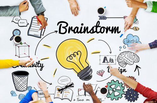 People brainstorming.