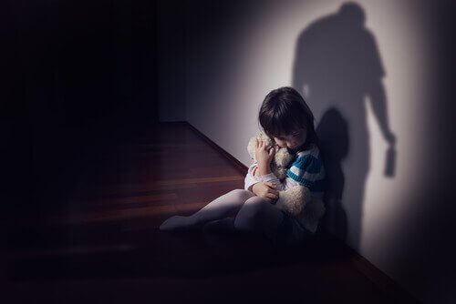 Children who witness violence are more likely to develop the personality of an aggressor.