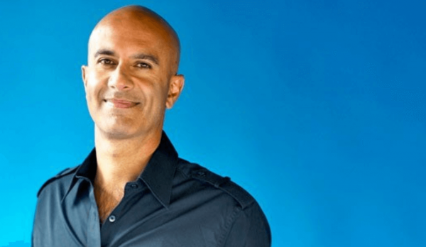 Robin Sharma.