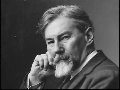 Édouard Claparède posing for a portrait.