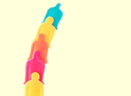 People representing a hierarchy.