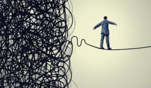 Chaos and Narcissists: How Disorder Favors Narcissists