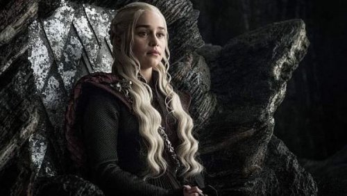 Daenerys Targaryen sitting down.