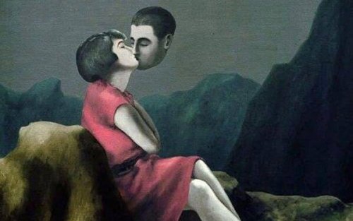 A painting of a kissing couple by Magritte.