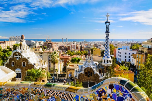 A shot of the Park Güell.