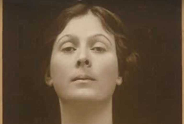 Biography of Isadora Duncan, Founder of Modern Dance