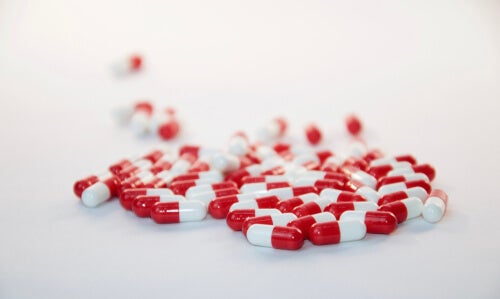 Some white and red capsules.