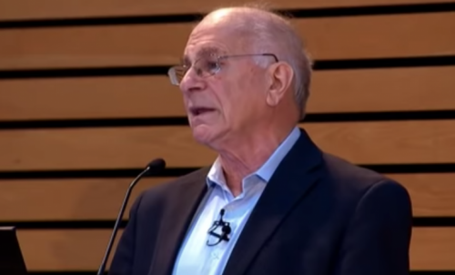 Daniel Kanheman at a conference.