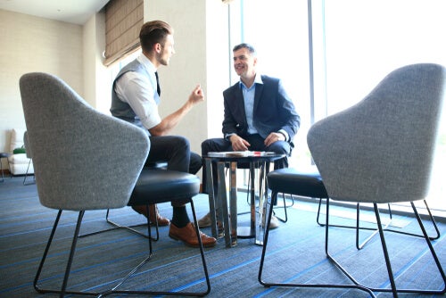 The Deutsch and Krauss experiment looks at negotiation techniques.
