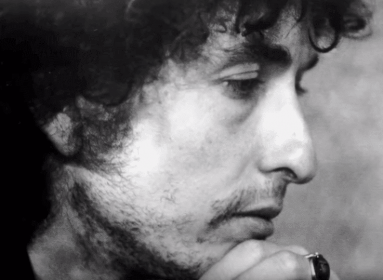 Bob Dylan - Biography of a Legend