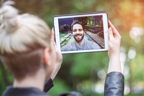 Couples in long-distance relationships use FaceTime.