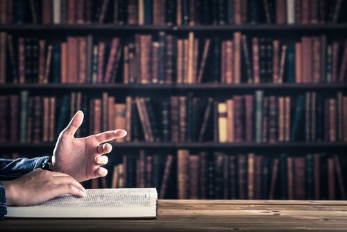 A man whose acquired knowledge may become blurry as a result of the Atir-Rosenzweig-Dunning effect.