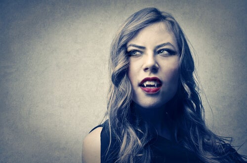 A woman who thinks she's a vampire.