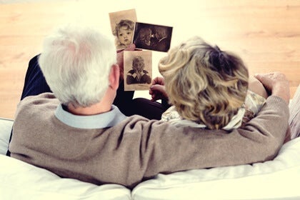 Reminiscence Therapy: Healing with Memories