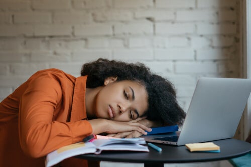 Excessive Tiredness (Hypersomnia)