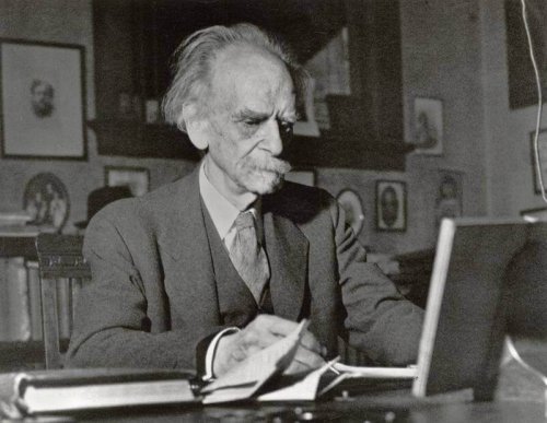 A photo of an elderly Franz Boas.