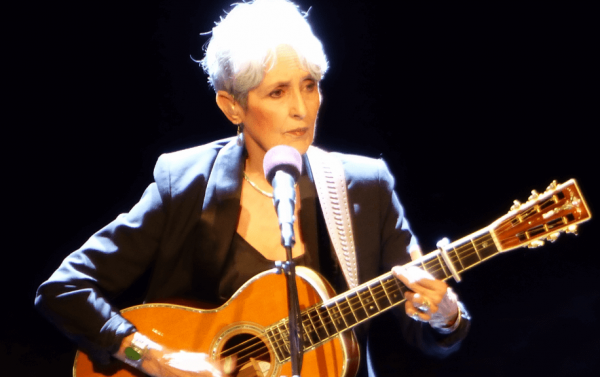 Joan Báez: The Biography of a Singer and Social Activist