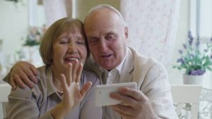 Staying in Touch with Grandparents during the Lockdown