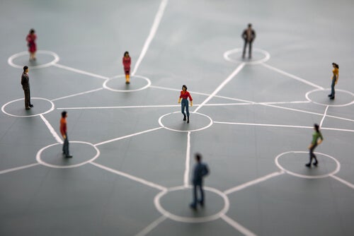 A network of plastic people.