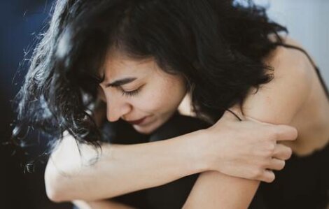 A seemingly upset woman.