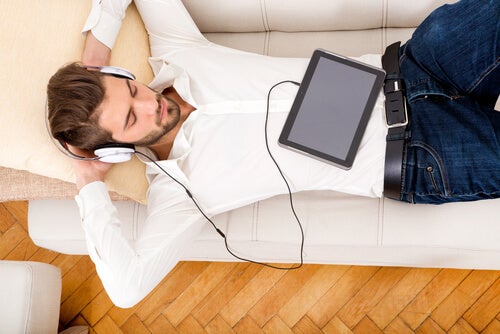 A man listening to music.