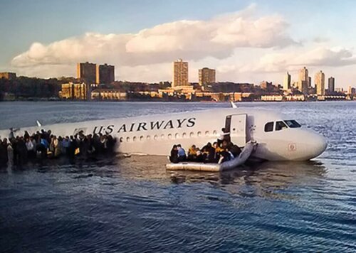 People getting off a plane.