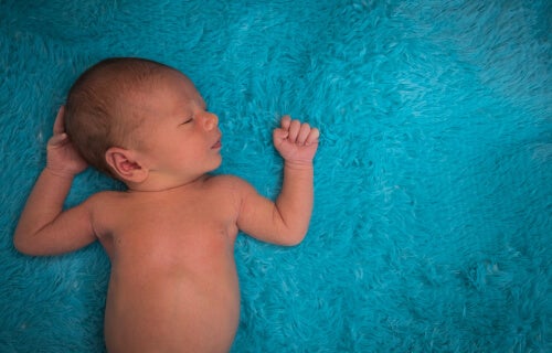A baby representing marasmus.