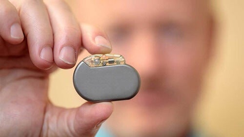 The device that stimulates the vagus nerve.