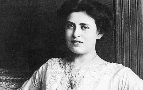 Sophie Freud.