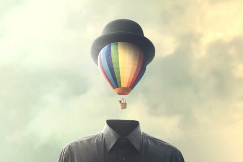 A hot air balloon head.