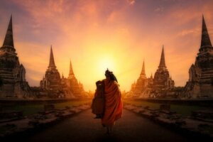 7 Essential Keys to Help You Be More Like a Zen Monk