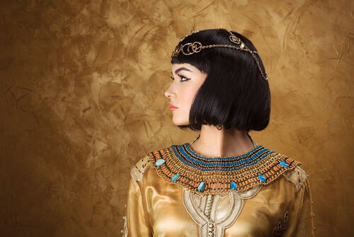 Cleopatra and the Decline of the Pharaohs