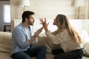 How to Break the Cycle of Negative Interactions in Your Relationship