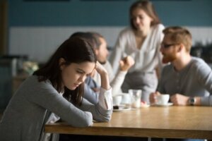7 Things Emotionally Dependent People Do