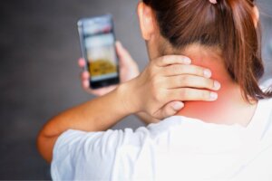 The Causes of Tech-Neck and How to Avoid It
