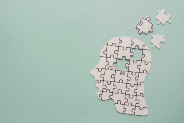 9 Differences Between Alzheimer's and Frontotemporal Dementia