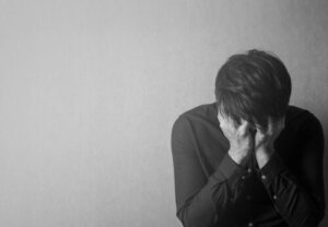 First Session Intervention in Self-Injurious Crisis