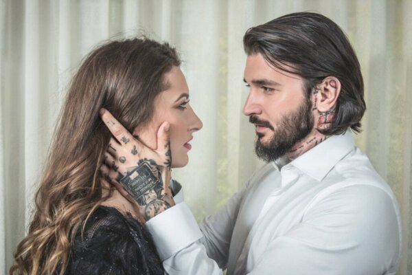 Hybristophilia, the Attraction for Criminals