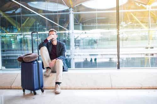 An image of travellers at airport.