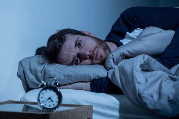 Stressi ja unettomuus: älä katso kelloa yöllä.