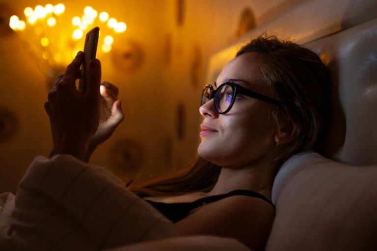 21 Goodnight Messages for Someone Special