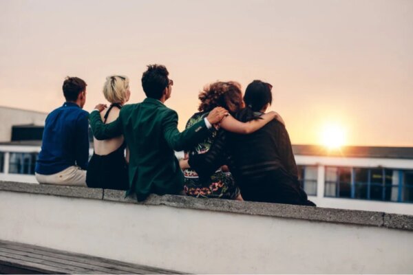 Active and Passive Friendships