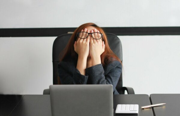 Seven Signs That Mean You're Working Too Hard